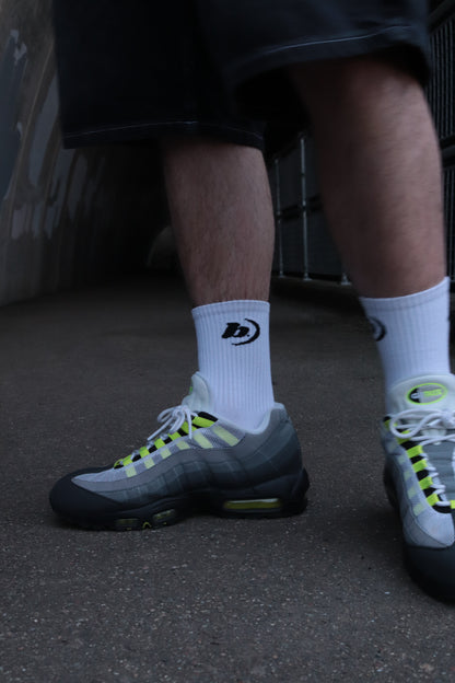 WHITE CREW SOCKS
