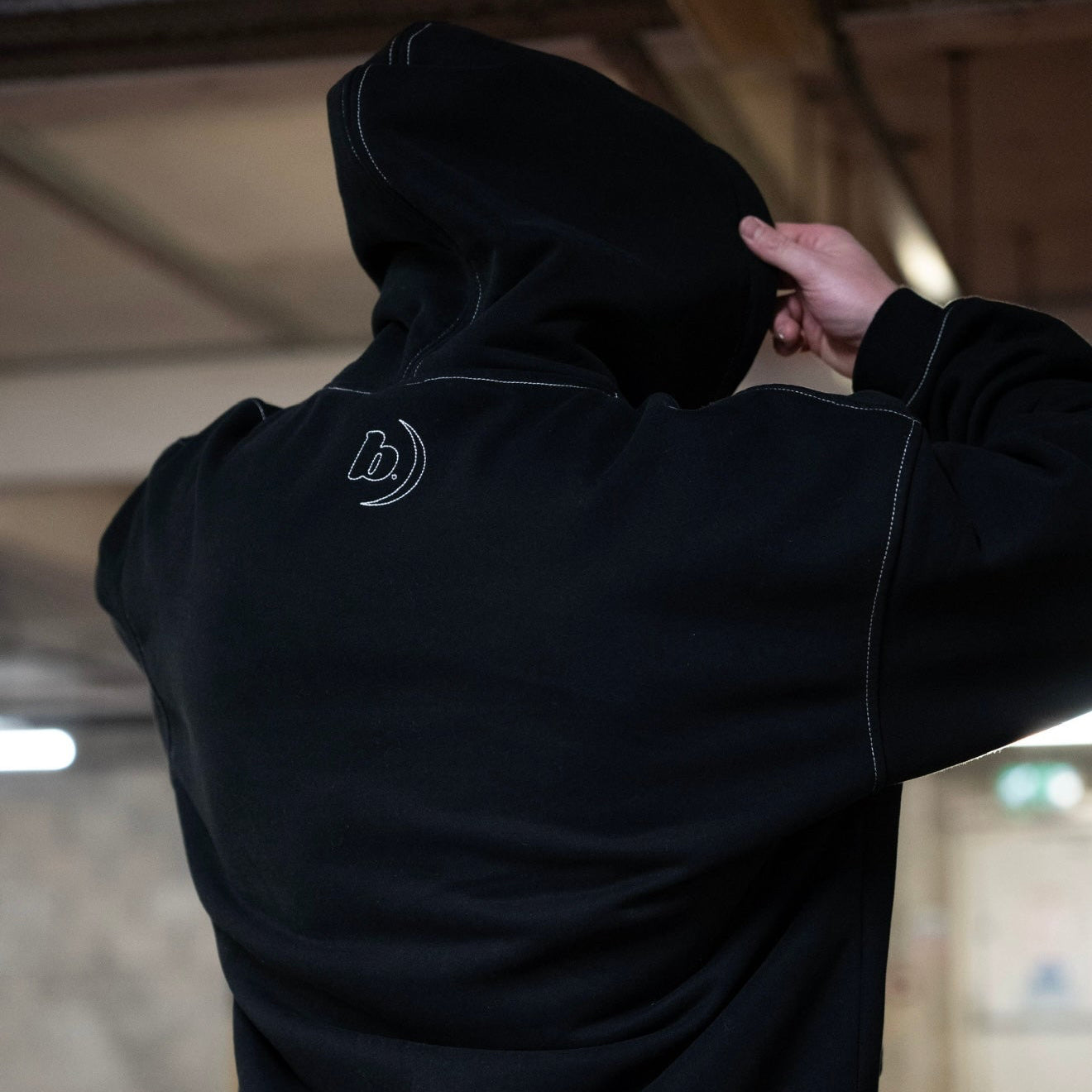 CONTRAST STITCH HOODIE